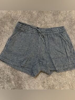 ☀️SUMMER Stock-Up☀️J.Crew Navy Striped Linen Blend Drawstring Shorts sz small